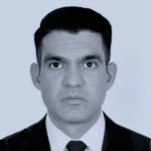 Alberto - Profesor de economía - CDMX