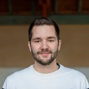 Romain - Prof d'aide à la rédaction de cv - lettre de motivation - Sendets
