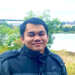 Arnel Tungala - English tutor - St. John's