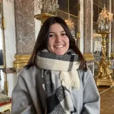 Charlotte - Prof d'histoire - Parmain