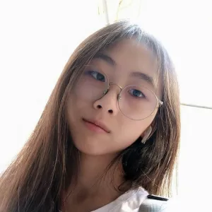 Emilie - Prof de maths - Saint-Denis
