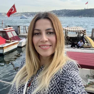 Ayşe - Eğitim koçu - 