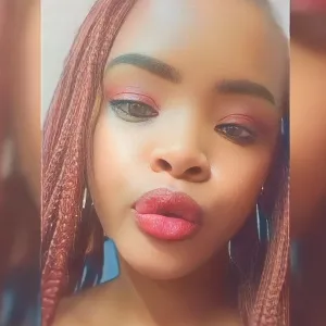 Noxolo - English tutor - Kariega