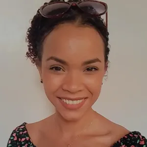 Rebecca - Professor de piano - Manaus