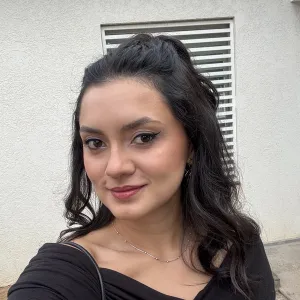 Paola - Professor de física - São Carlos