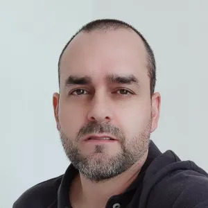 Mauricio - profesor de desarrollo personal - Manizales