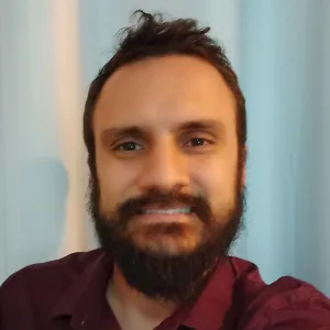Leandro - Professor de matemática - Colombo