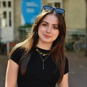 Romane - Prof de soutien scolaire - Lyon 3e
