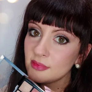 Mónica - profesor de maquillaje - Badalona