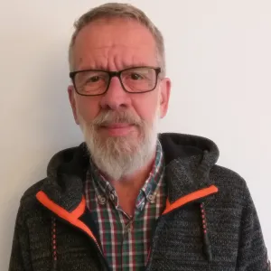 Laszlo - Prof de húngaro - Lisboa