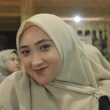 Putri - Guru mengaji - Kecamatan Tulangan