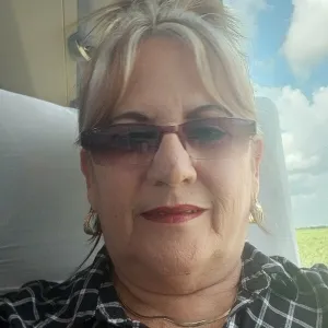 María de los Ángeles - Profesor de matemática - Santiago