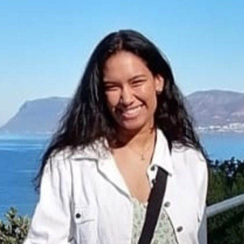 Sarah Groningen,Groningen Sarah, 21. Studying English language at