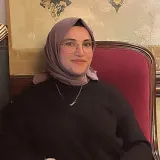 Sinem - Fransızca öğretmeni - İstanbul