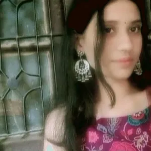 Kanika - English tutor - Ghaziabad