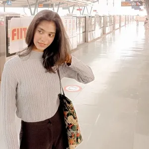 Khushi - Yoga instructor - New Delhi