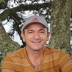 Alber Geovany - Profe de programación - Granollers