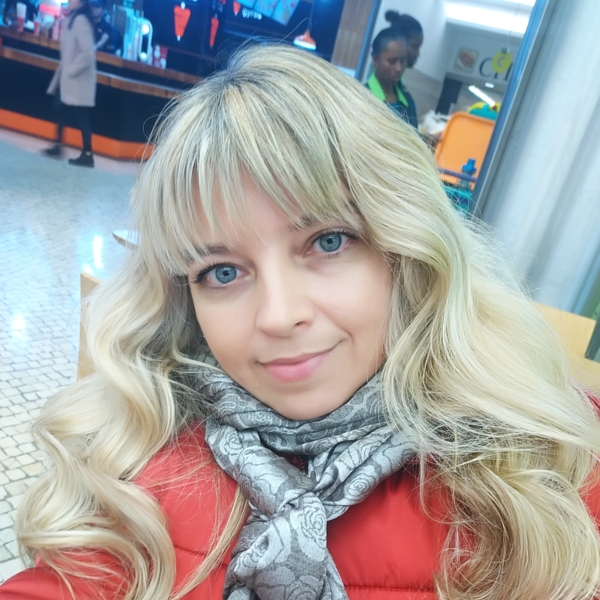 Professora nativa experiente com diploma universitário em ensino de russo dá aulas presenciais e via skype em Lisboa e arredores