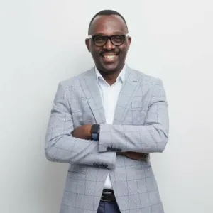 Temitayo - Business tutor - Milton