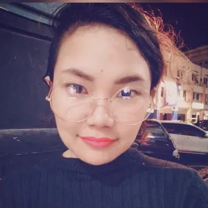 Geraldine - Guru bahasa inggris - 