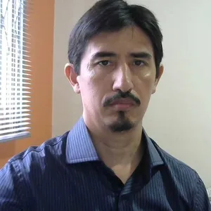 Elon - Prof de eletricidade - Santa Cândida