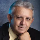 Luis Fernando - Prof de marketing - 