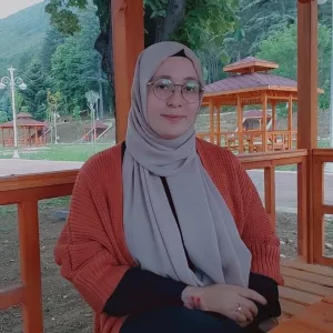 Ayşenur - Kuran okuma öğretmeni - Darıca