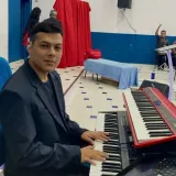 Vinicius - Prof de viola - 