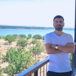 Vedat - Tarih öğretmeni - 