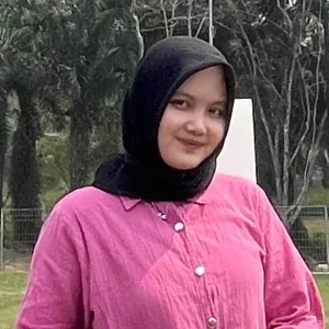 Septi - Guru matematika - Kecamatan Bekasi Timur
