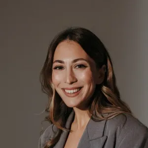 Dina - Lehrkraft für Gesang - Mainz