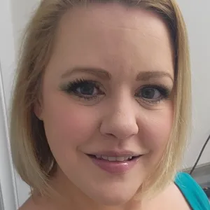 Erika - English tutor - Port Alberni
