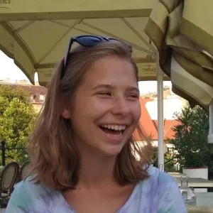 Eszter - történelem magántanár - Pécs