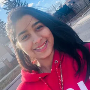 Parnika - English tutor - Toronto