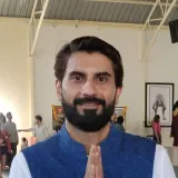 Neeraj - Yoga instructor - New Delhi