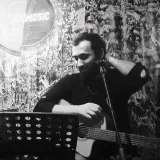 Hakan - Gitar öğretmeni - 