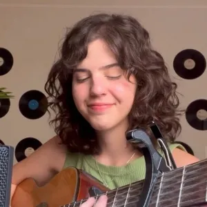 Beatriz - Prof de viola - Sertãozinho
