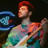 Ozkan - Gitar öğretmeni - 