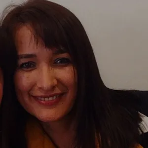 Tania - profesor de química - Cusco
