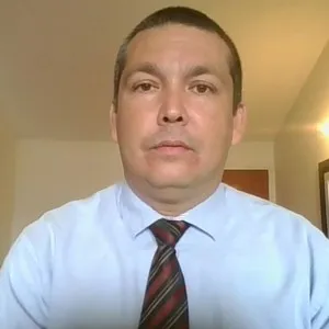 Mauricio - prof de Informática básica - London