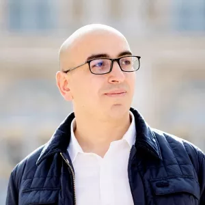 Romain - Prof de système d'exploitation - Quimperlé