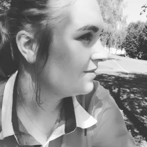 Romane - Prof de français - Poitiers