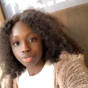Khadidiatou - Prof de maths - La Celle-Saint-Cloud