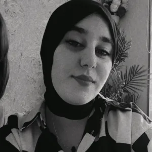 Amina - Prof d'arabe - 