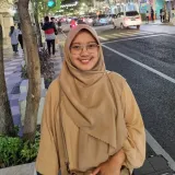 Fika - Guru matematika - Surakarta