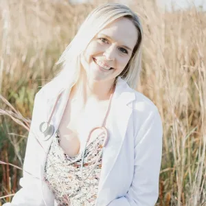 Holly - Health and social care tutor - Port St. Lucie