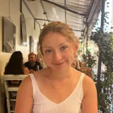 Laura - Prof de français - Bois-de-Haye