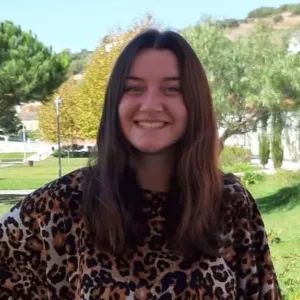 Mariana - Prof de auxílio nos trabalhos de casa - Lisboa
