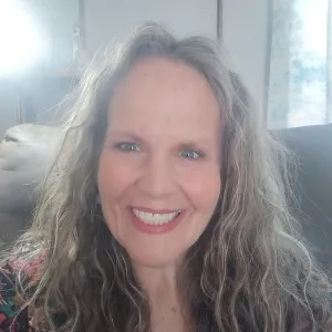 Loralie - ESOL teacher - Kirtland