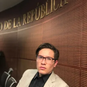 Daniel Alexis - Profesor de historia - Toluca